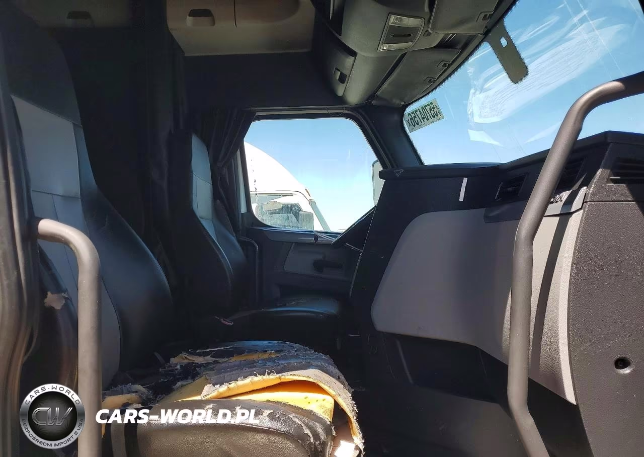 2019 Freightliner Cascadia 126 Semi Truck VIN:3AKJHHDR1KSKB6177 - 5