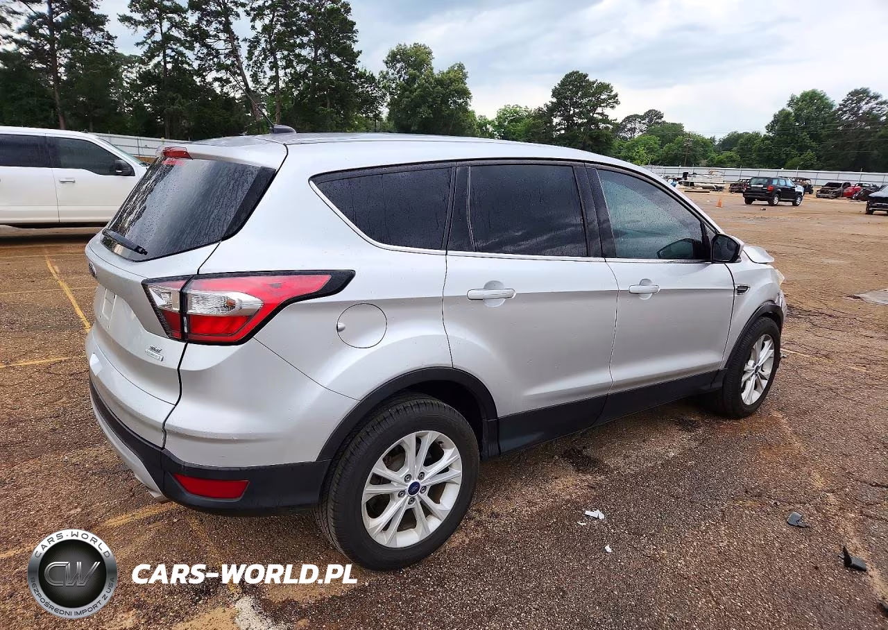 2017 Ford Escape Se VIN:1FMCU0GD5HUC07218 - 3