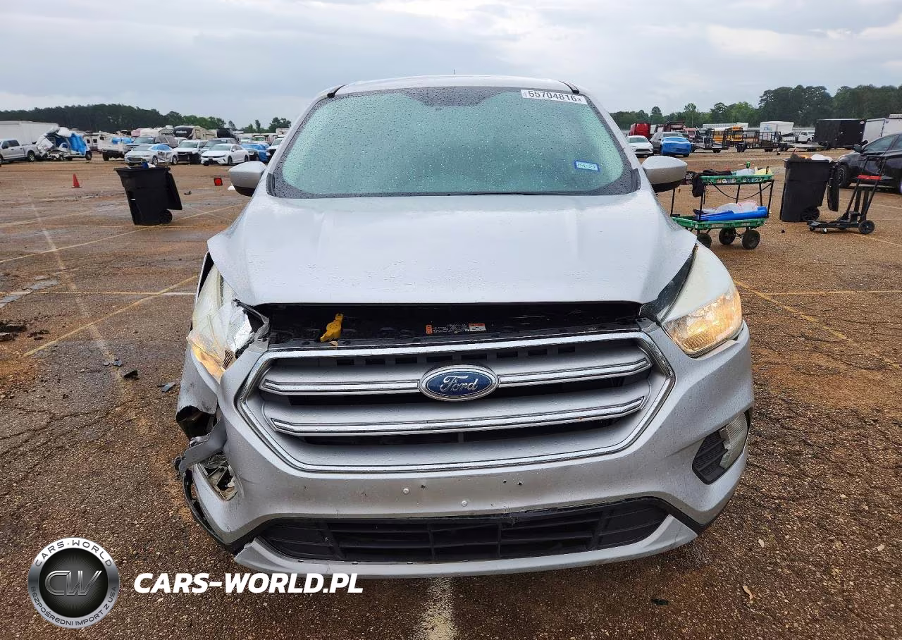 2017 Ford Escape Se VIN:1FMCU0GD5HUC07218 - 5