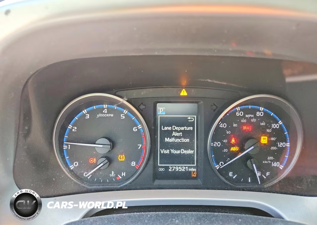 2017 Toyota Rav4 Le VIN:JTMZFREV3HJ707744 - 9