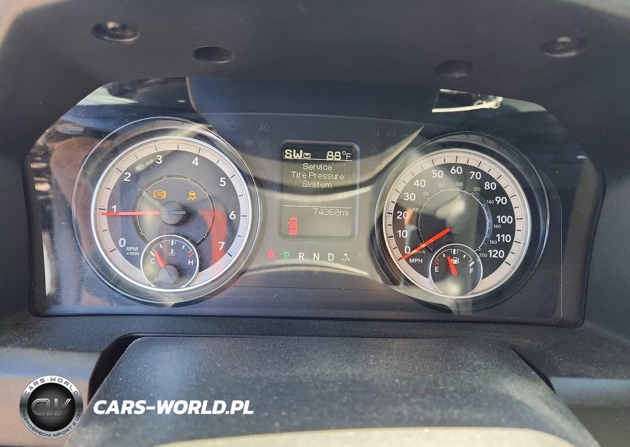 2019 Ram 1500 Classic Tradesman VIN:1C6RR7FG4KS537687 - 9