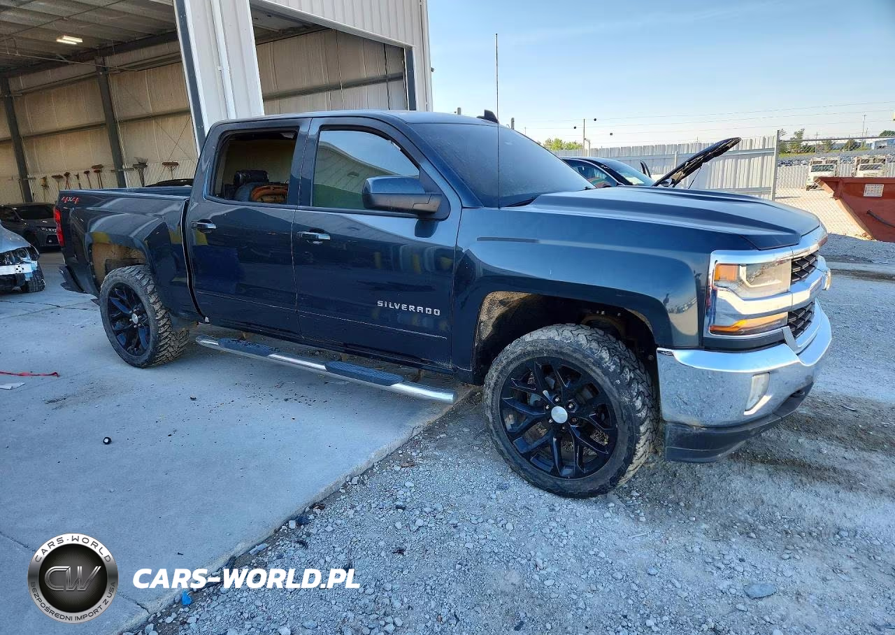2018 Chevrolet Silverado K1500 Lt VIN:3GCUKREH0JG382347 - 4