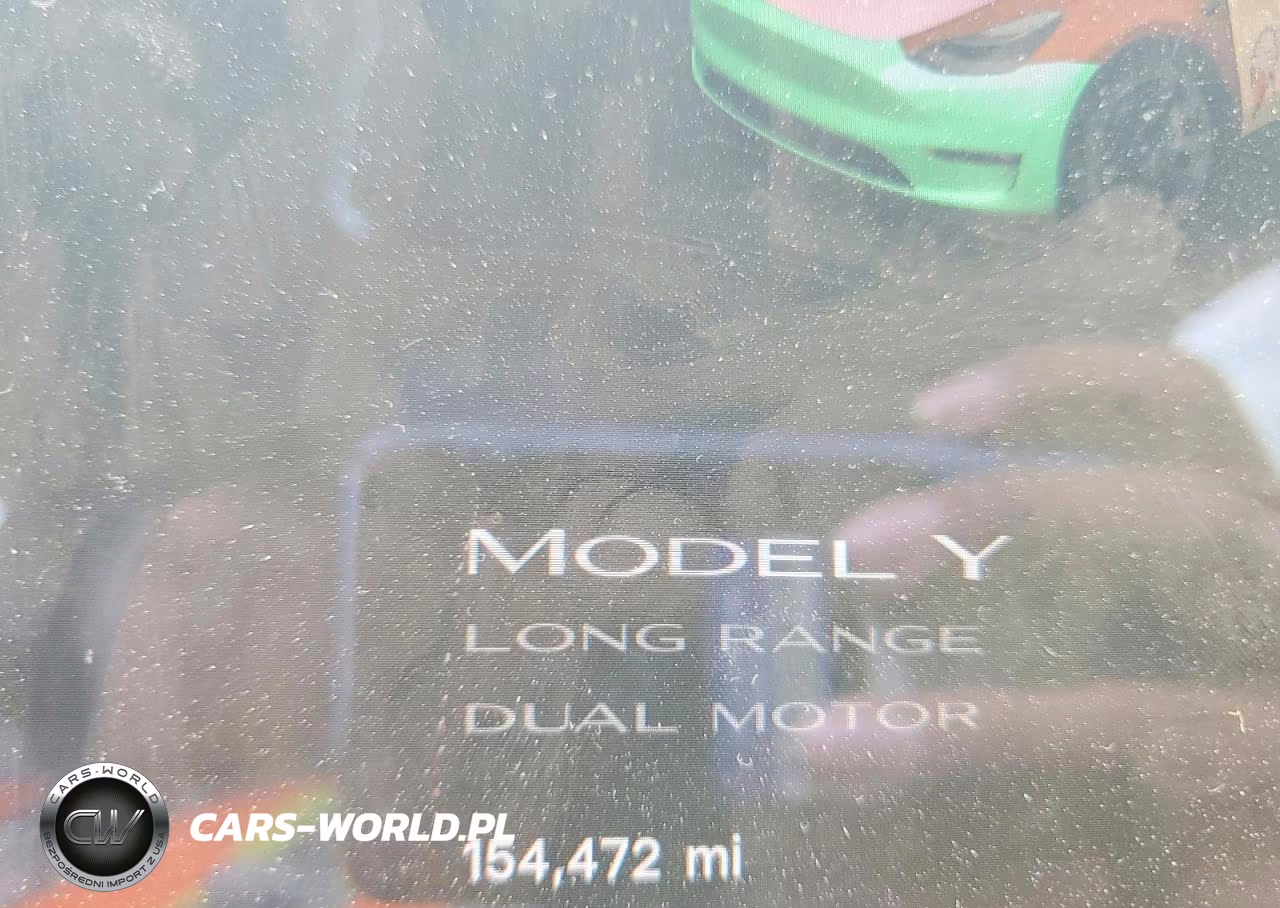 2020 Tesla Model Y VIN:5YJYGDEF2LF002616 - 9