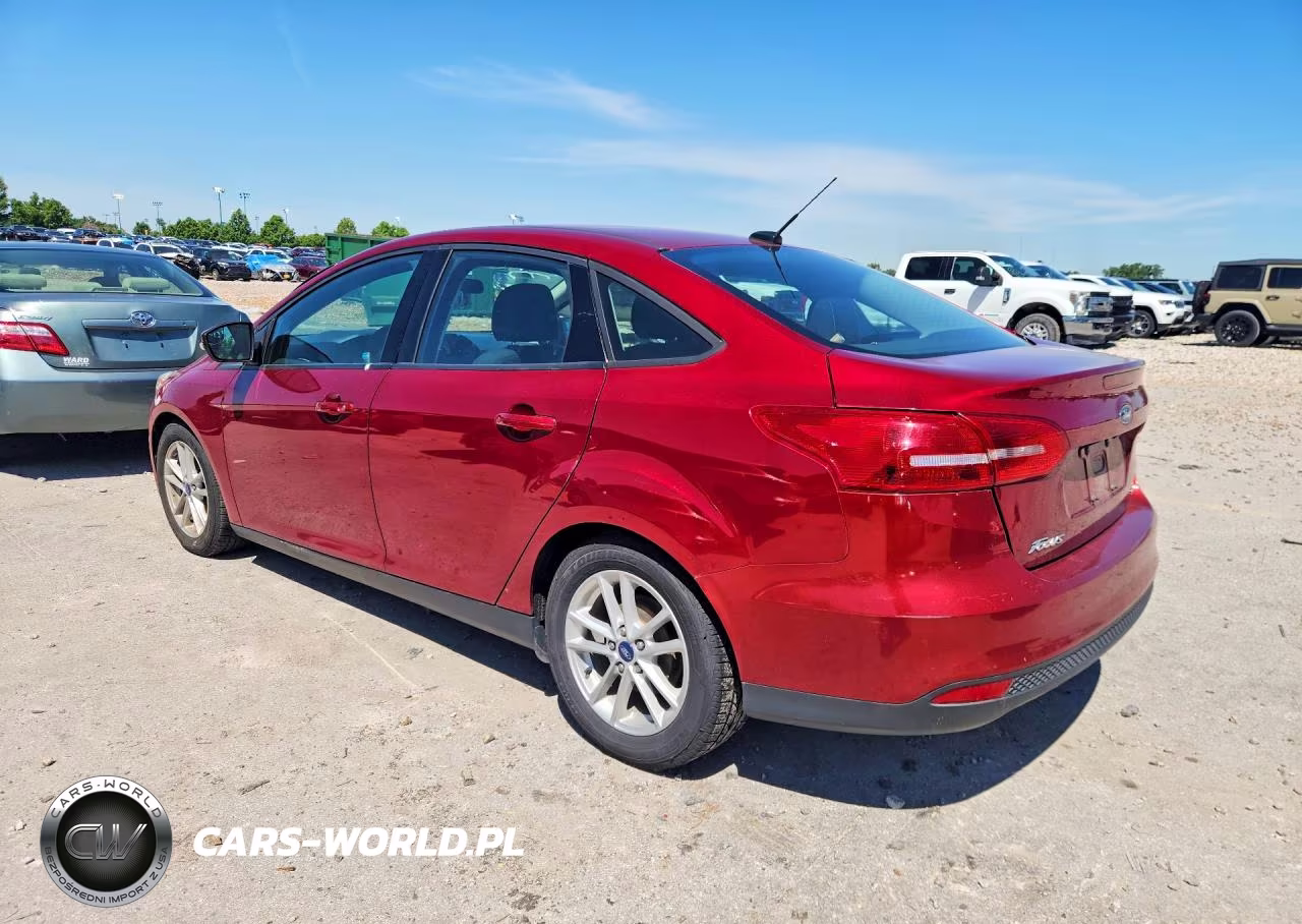 2017 Ford Focus Se VIN:1FADP3F26HL341135 - 2