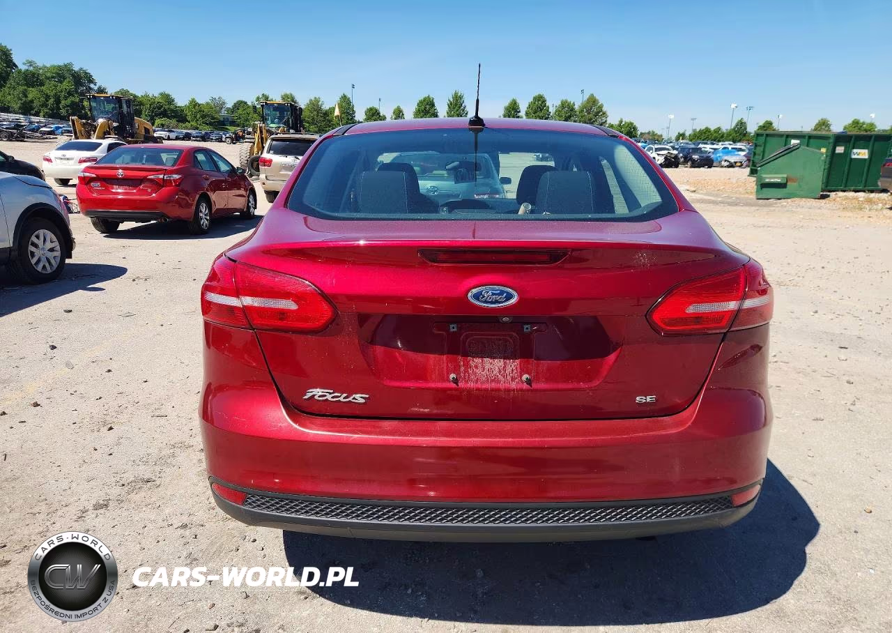 2017 Ford Focus Se VIN:1FADP3F26HL341135 - 6