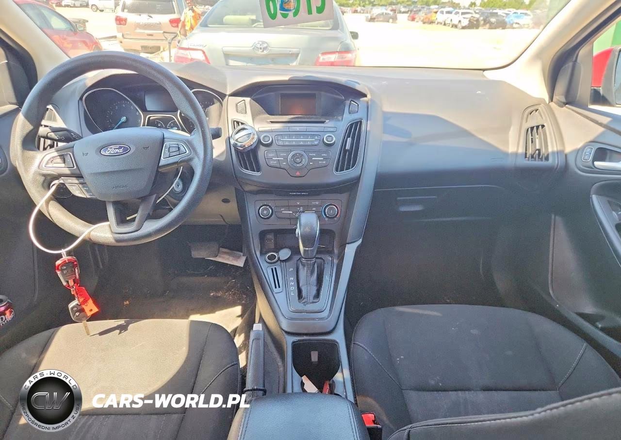 2017 Ford Focus Se VIN:1FADP3F26HL341135 - 8