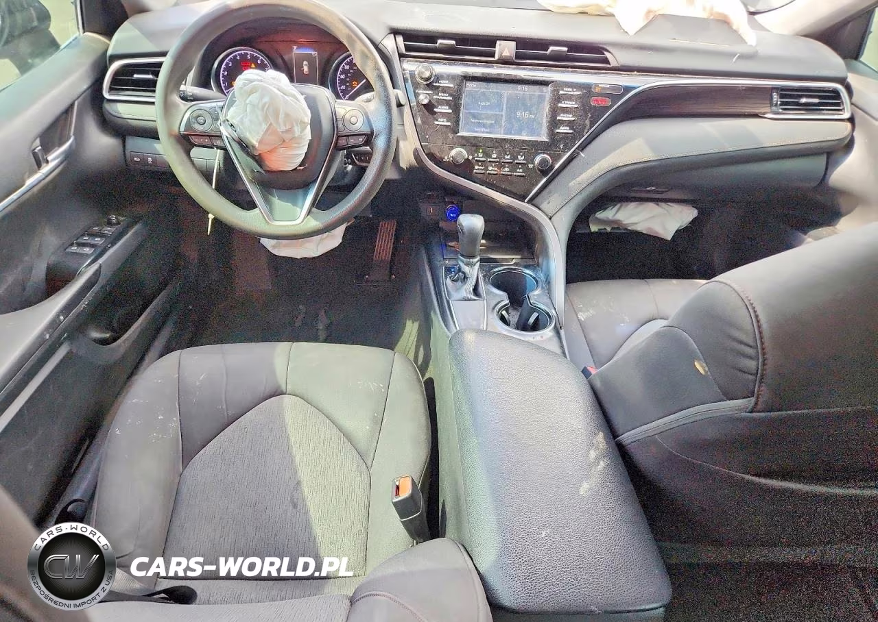 2018 Toyota Camry Le VIN:4T1B11HK1JU543218 - 8