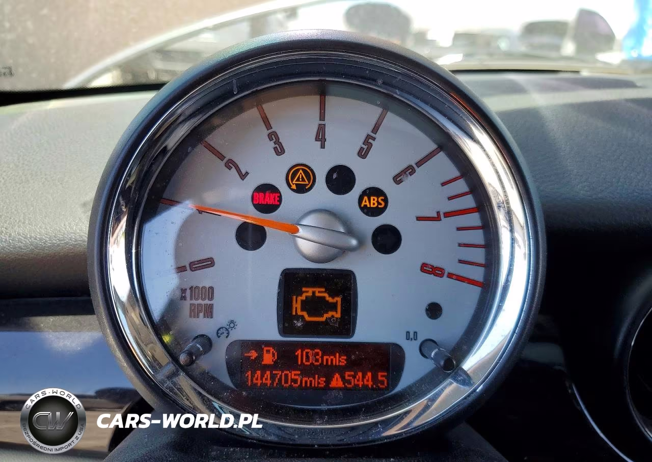 2008 Mini Cooper Clubman VIN:WMWML33598TJ46048 - 9