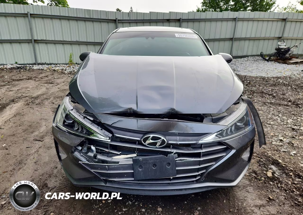 2019 Hyundai Elantra Value Edition VIN:5NPD84LF3KH416485 - 5