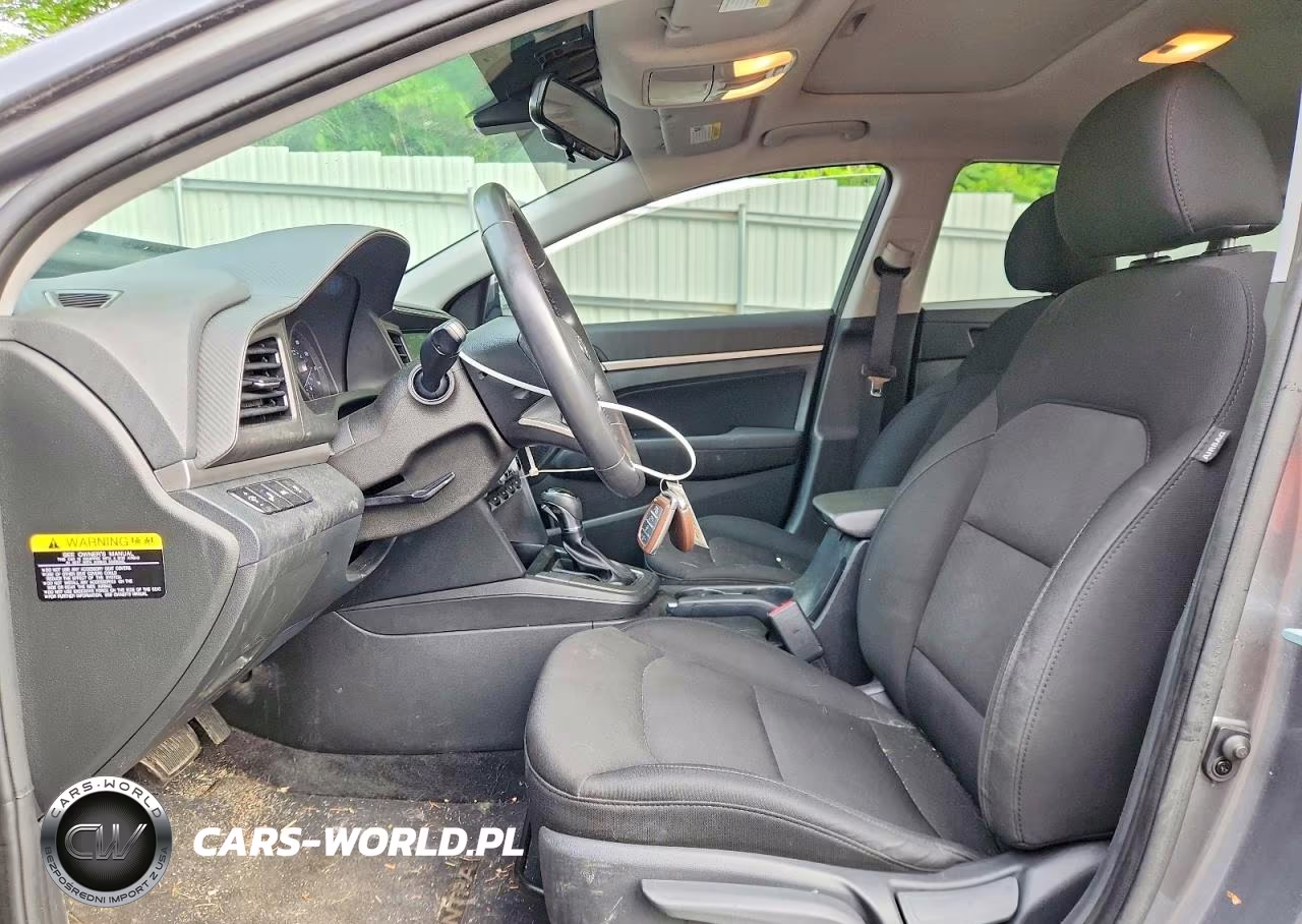 2019 Hyundai Elantra Value Edition VIN:5NPD84LF3KH416485 - 7