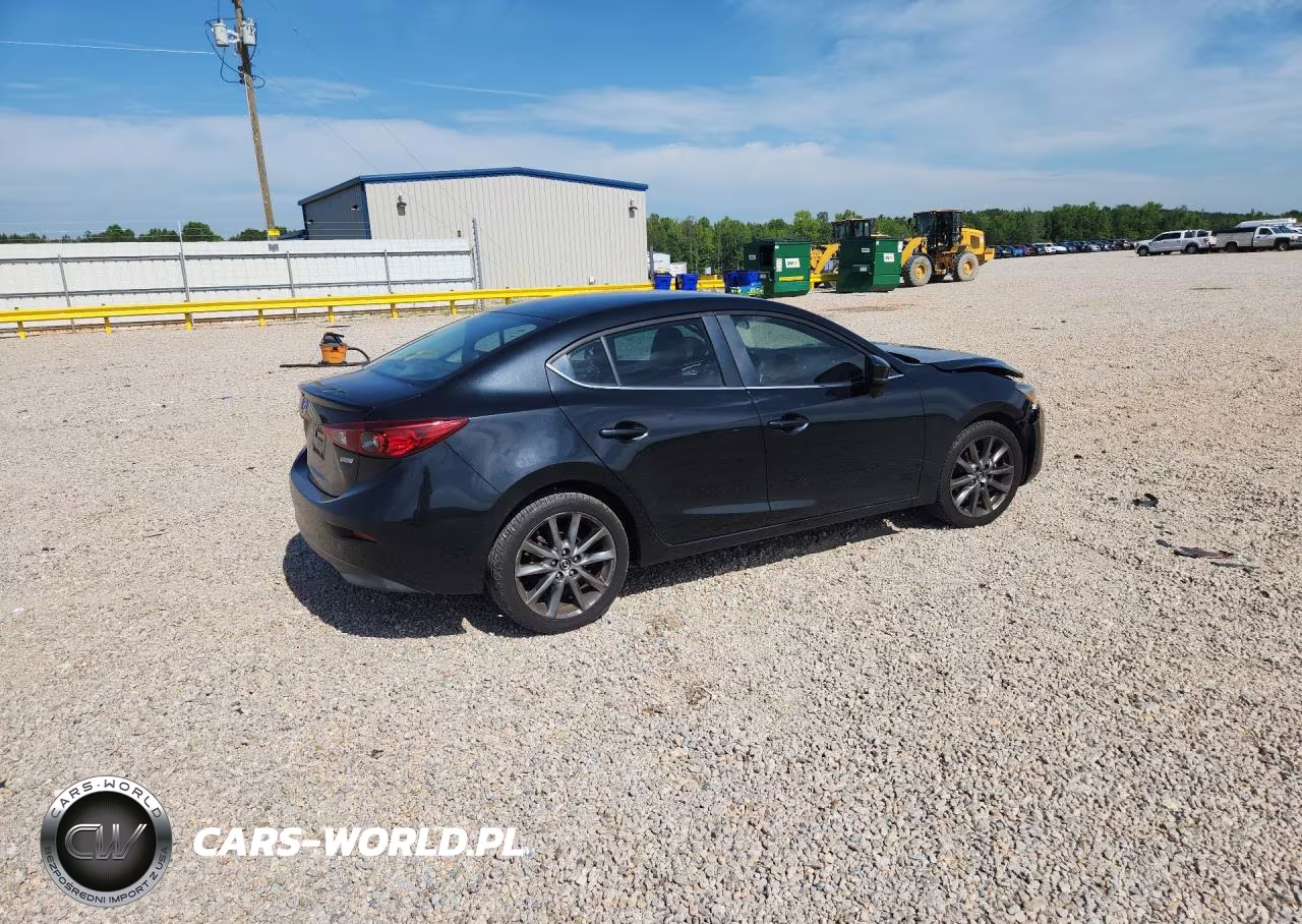 2018 Mazda 3 Touring VIN:3MZBN1V39JM166399 - 3