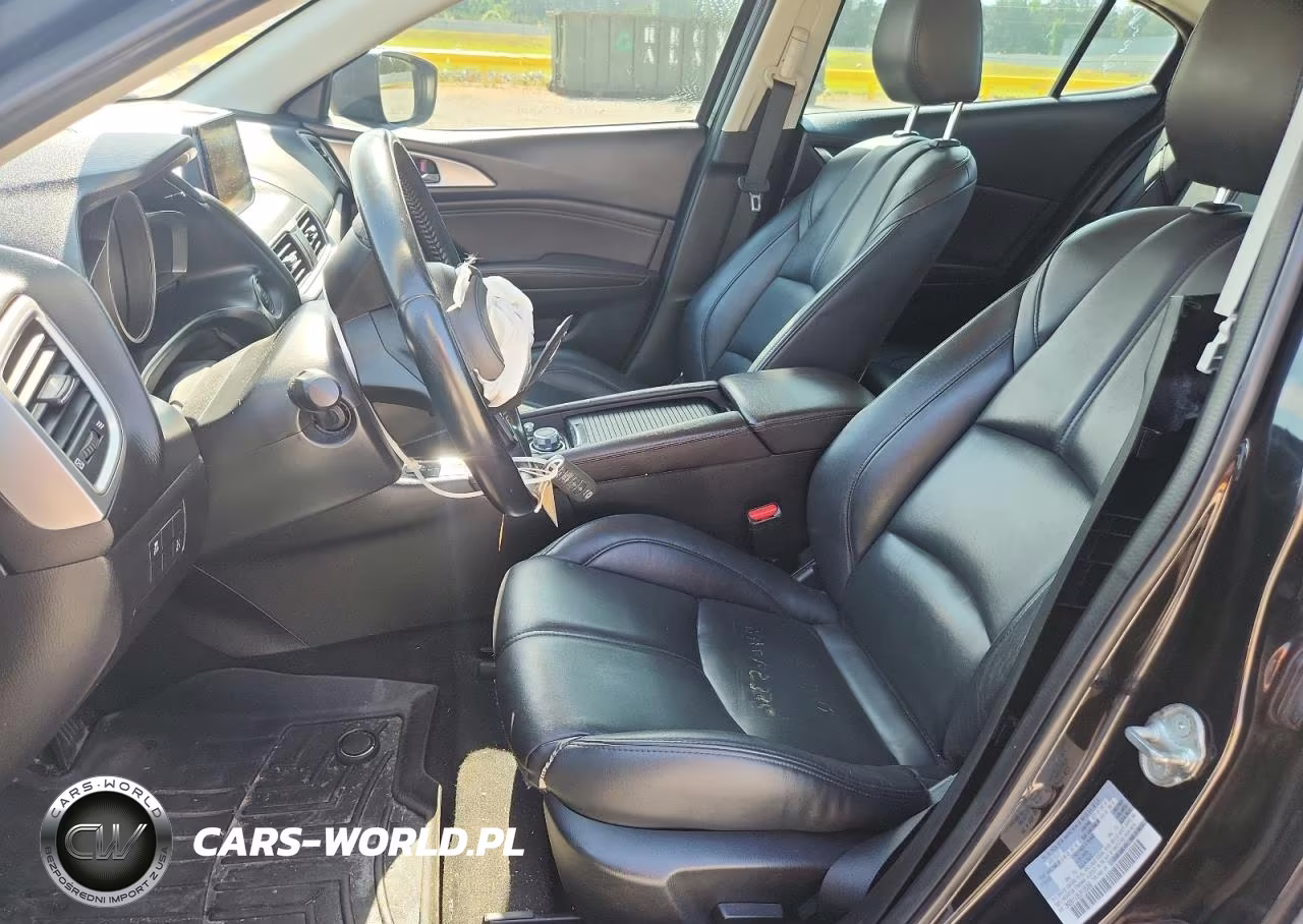 2018 Mazda 3 Touring VIN:3MZBN1V39JM166399 - 7
