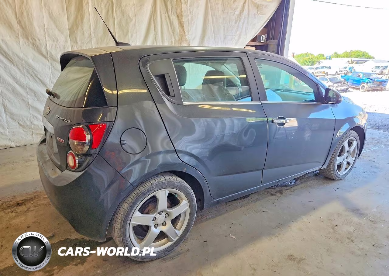 2014 Chevrolet Sonic Ltz VIN:1G1JE6SB0E4117979 - 3
