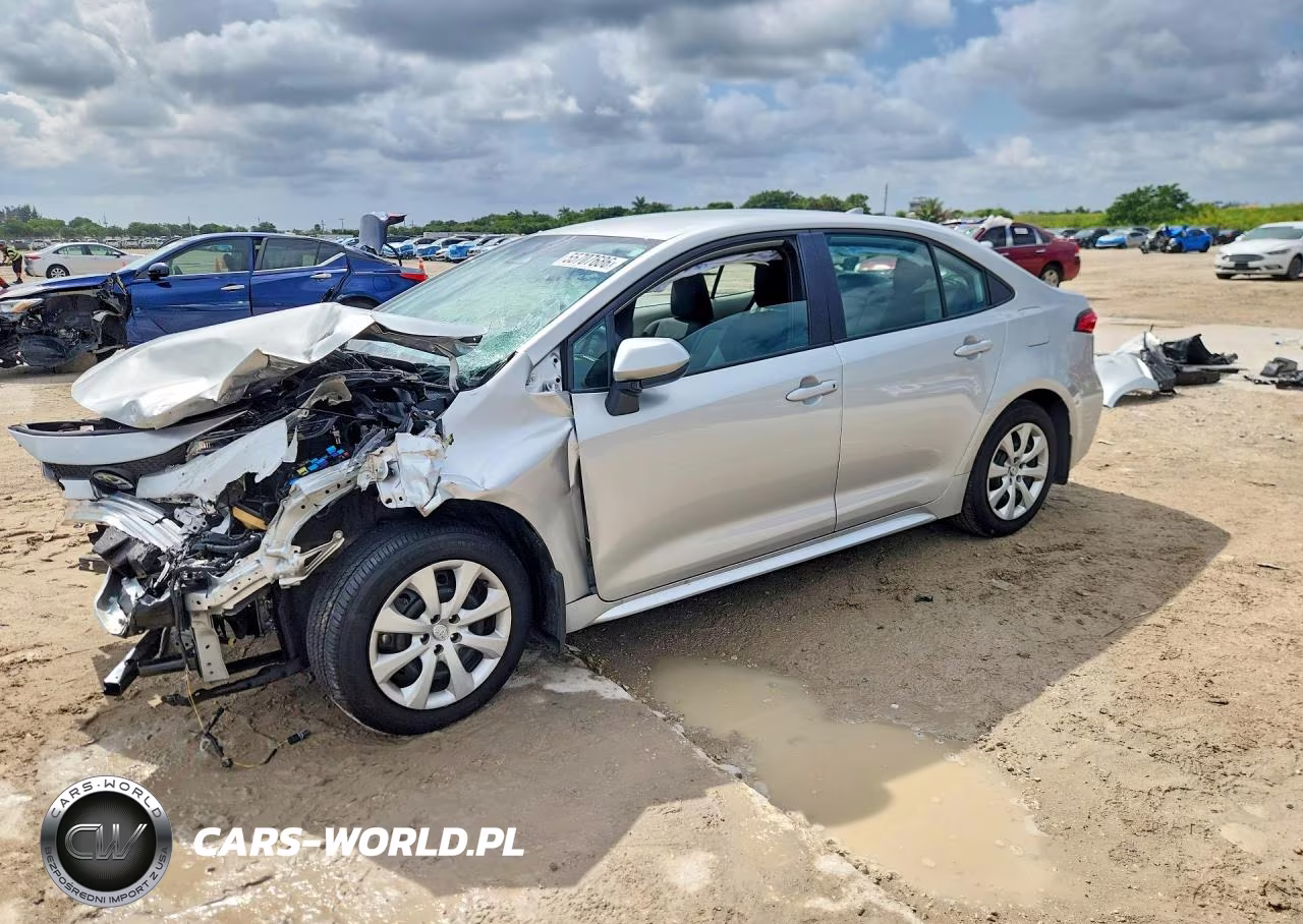 2025 Toyota Corolla Le – zdjęcie 1 z 13