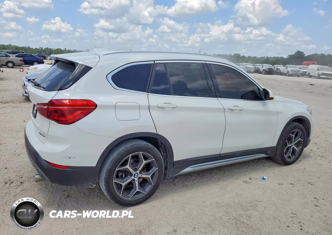 2018 BMW X1 xDrive28I VIN:WBXHT3C37J3H33086 - 3