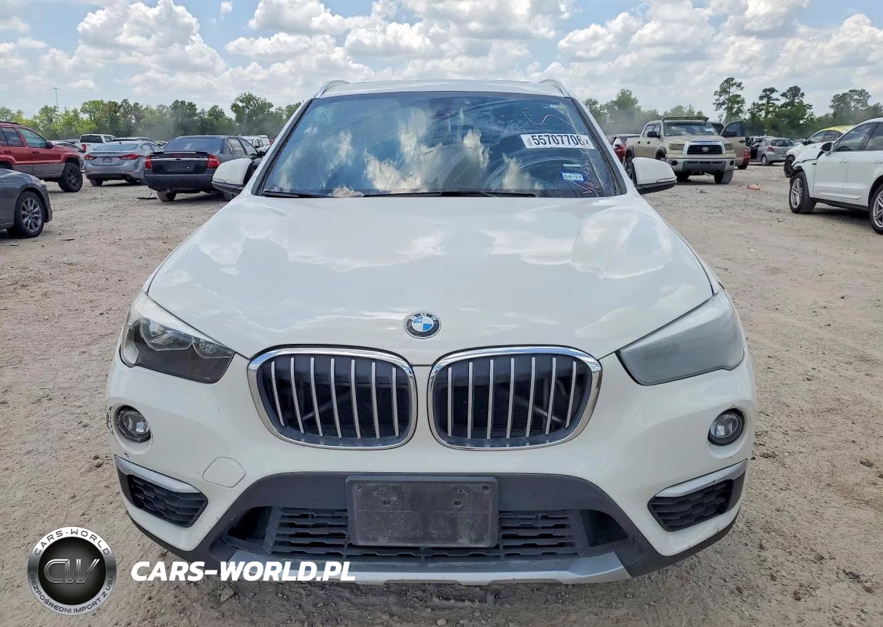 2018 BMW X1 xDrive28I VIN:WBXHT3C37J3H33086 - 5
