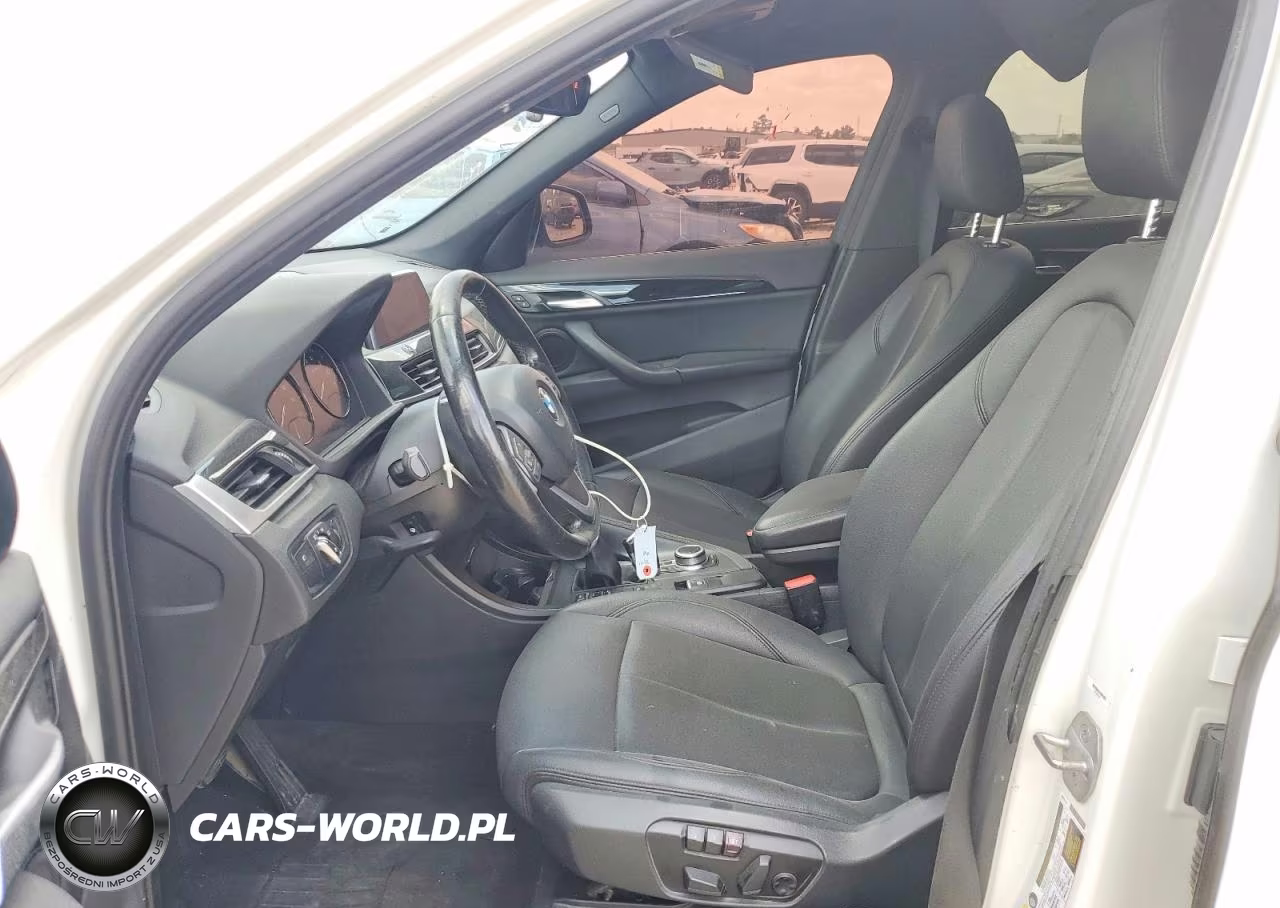 2018 BMW X1 xDrive28I VIN:WBXHT3C37J3H33086 - 7