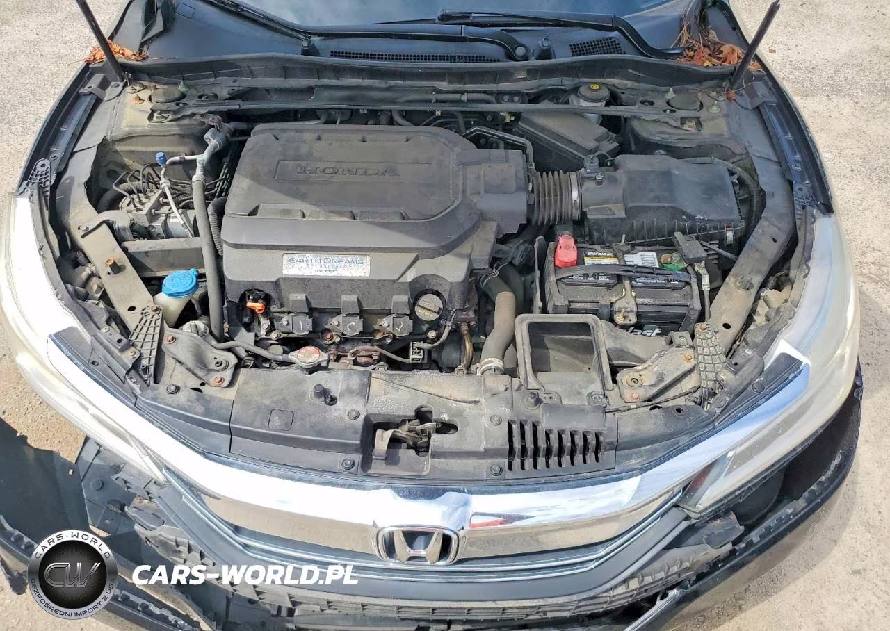 2016 Honda Accord Touring VIN:1HGCR3F9XGA012513 - 11