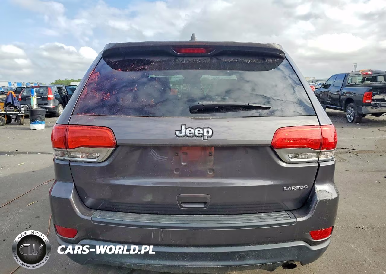 2015 Jeep Grand Cherokee Laredo VIN:1C4RJEAGXFC218192 - 6