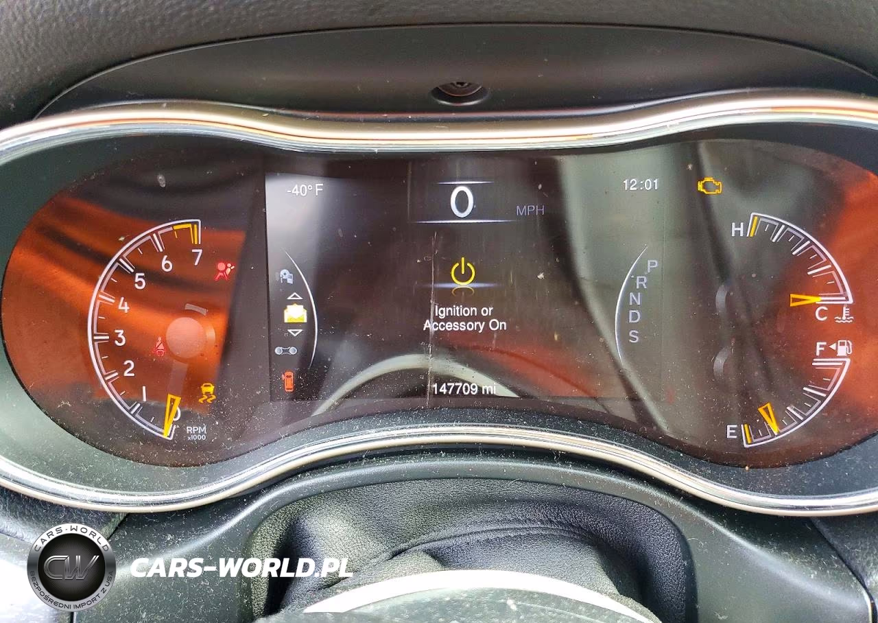 2015 Jeep Grand Cherokee Laredo VIN:1C4RJEAGXFC218192 - 9