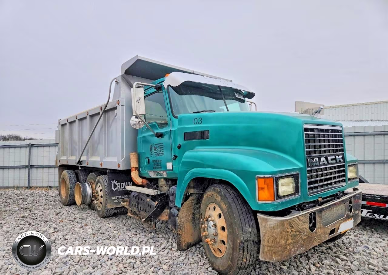 2010 Mack Chu613 Dump Truck