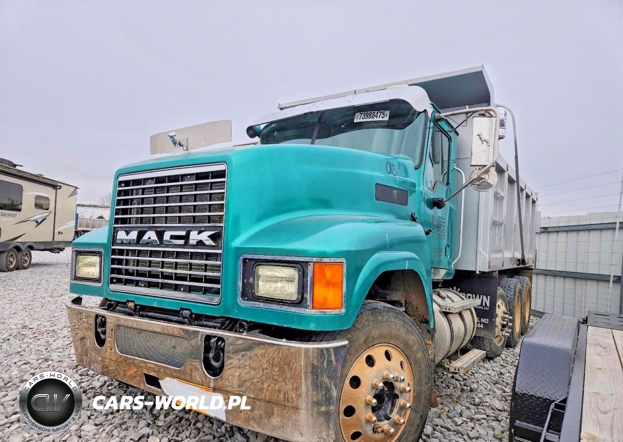 2010 Mack Chu613 Dump Truck VIN:1M1AN09Y3AN005762 - 2