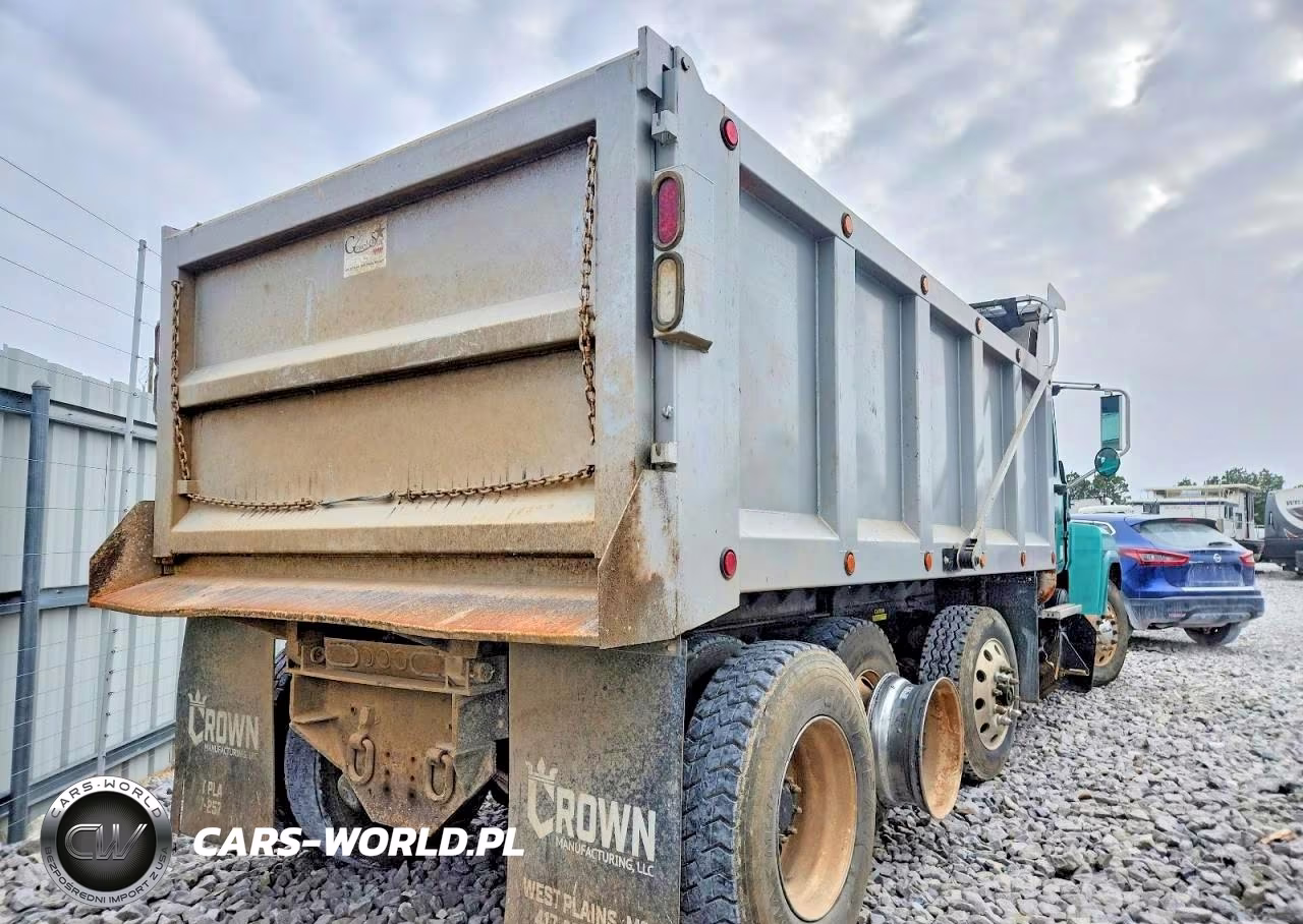 2010 Mack Chu613 Dump Truck VIN:1M1AN09Y3AN005762 - 4