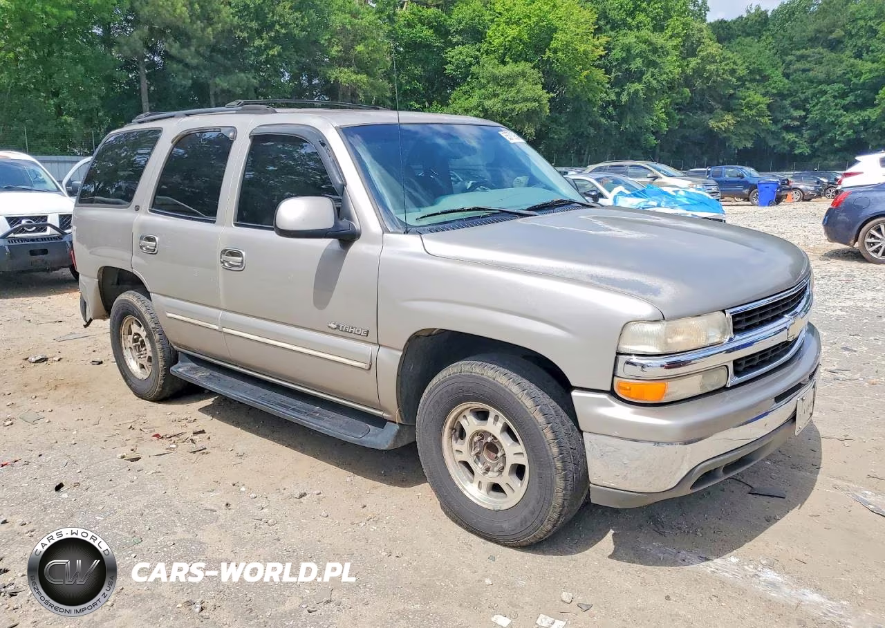 2000 Chevrolet Tahoe C1500 VIN:1GNEC13T7YJ120349 - 4