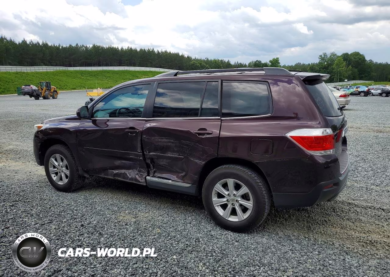 2011 Toyota Highlander Base VIN:5TDZK3EH2BS035768 - 2