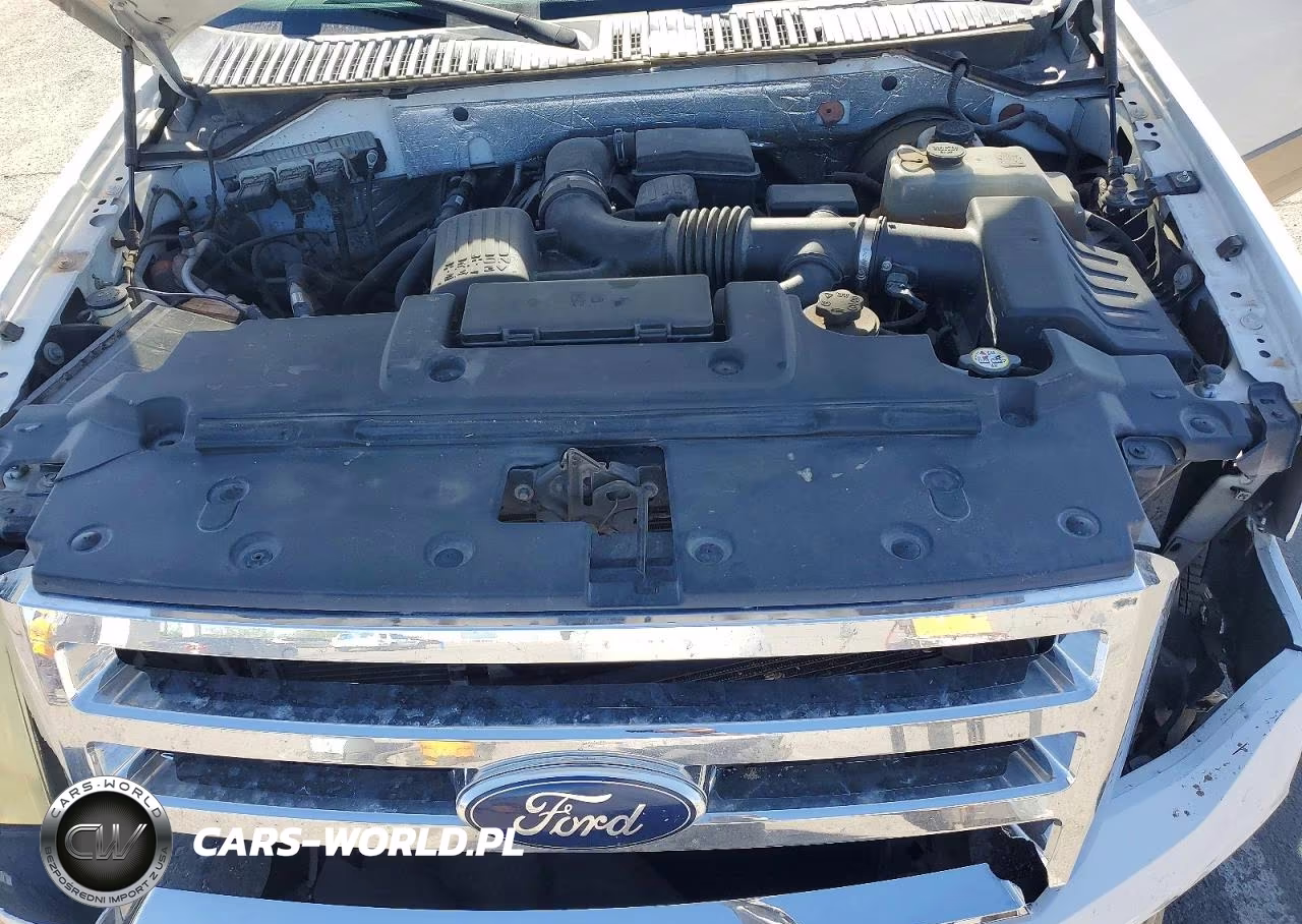2013 Ford Expedition Xlt VIN:1FMJU1H59DEF33239 - 12
