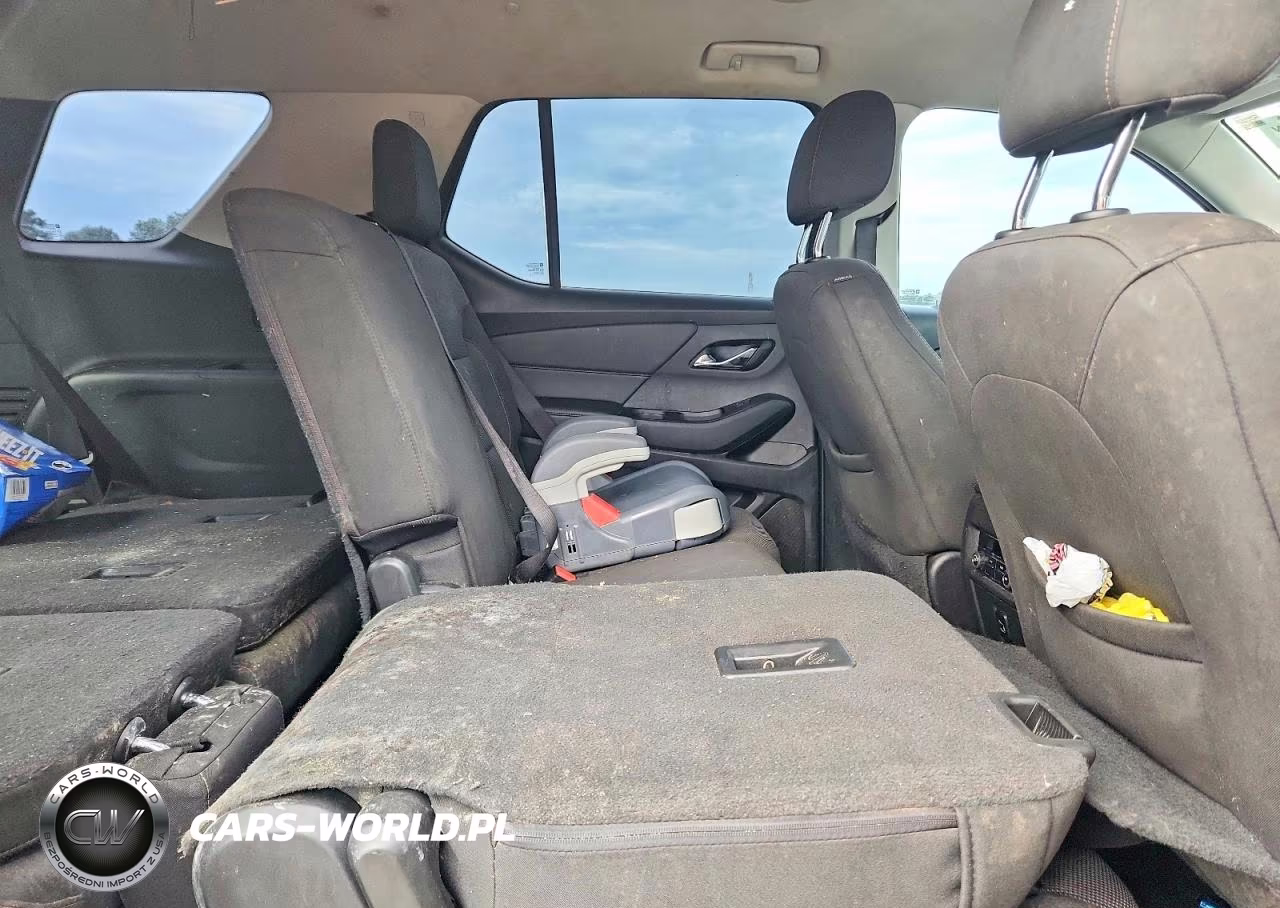 2018 Chevrolet Traverse Ls VIN:1GNERFKW1JJ203708 - 11