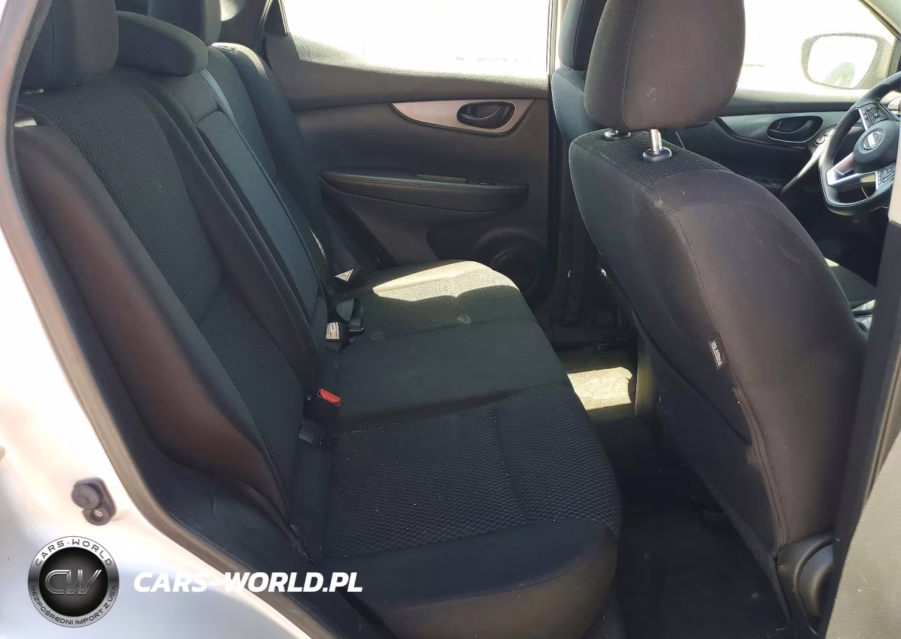 2019 Nissan Rogue Sport S VIN:JN1BJ1CR1KW338466 - 11