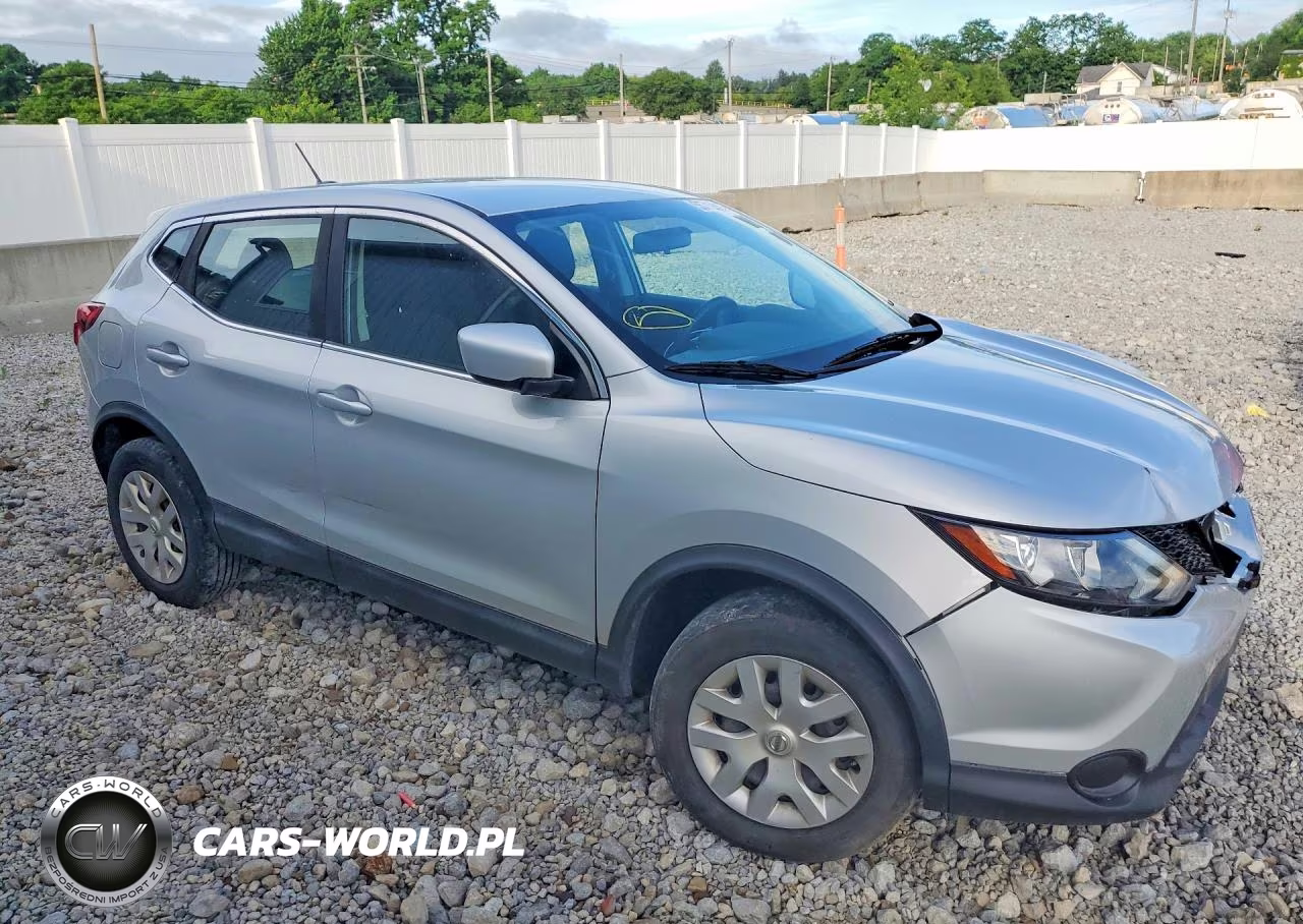 2019 Nissan Rogue Sport S VIN:JN1BJ1CR1KW338466 - 4