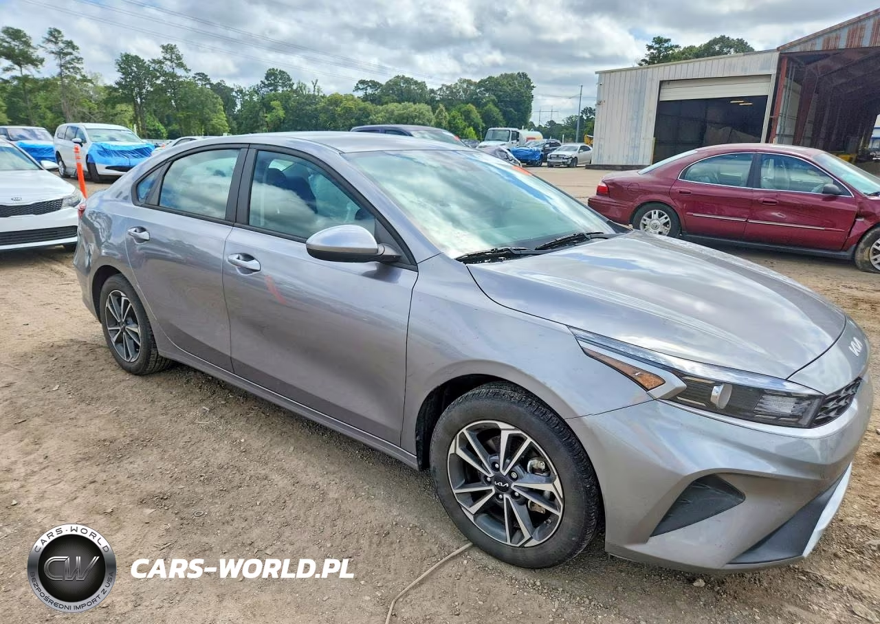 2024 Kia Forte Lxs VIN:3KPF24AD8RE726299 - 4