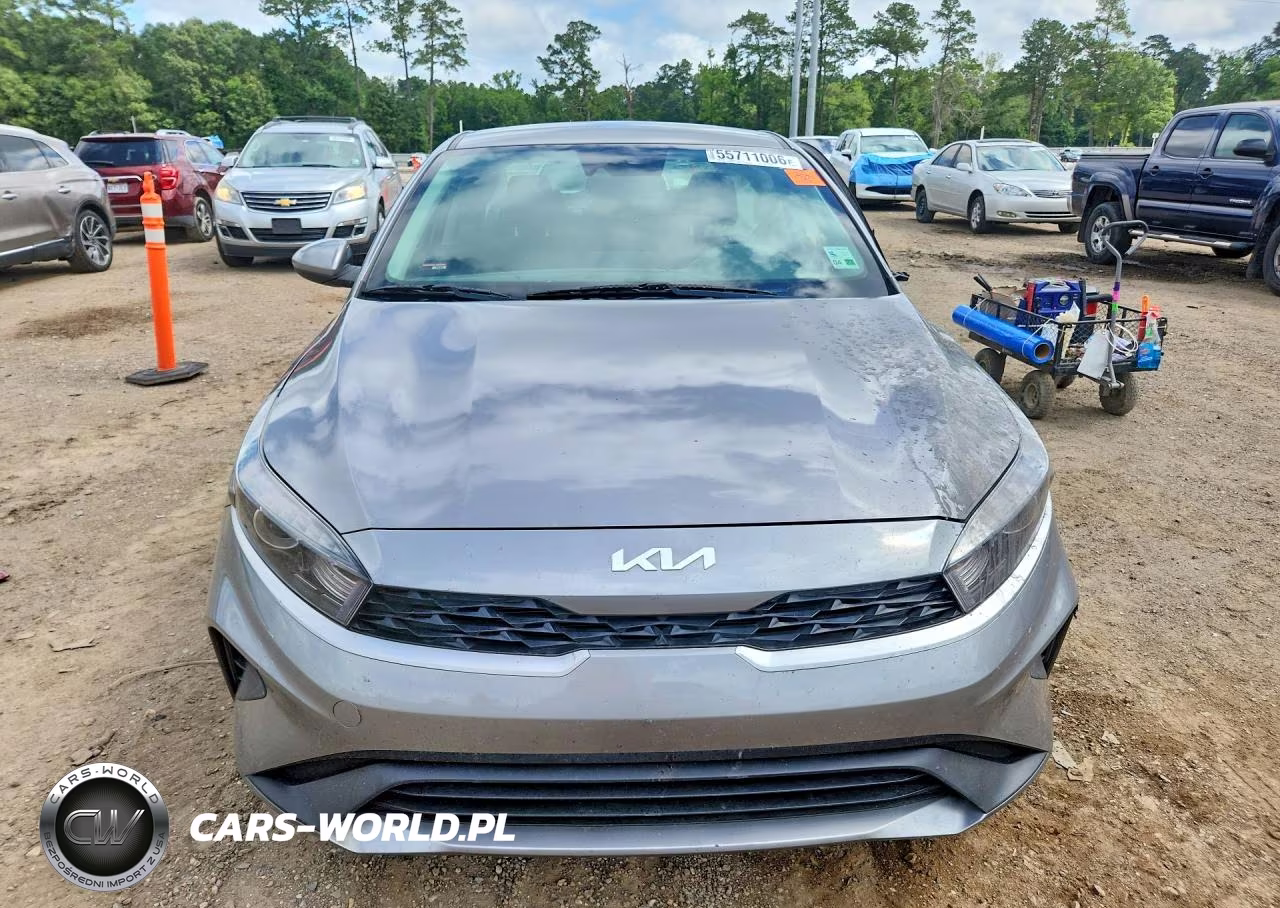 2024 Kia Forte Lxs VIN:3KPF24AD8RE726299 - 5