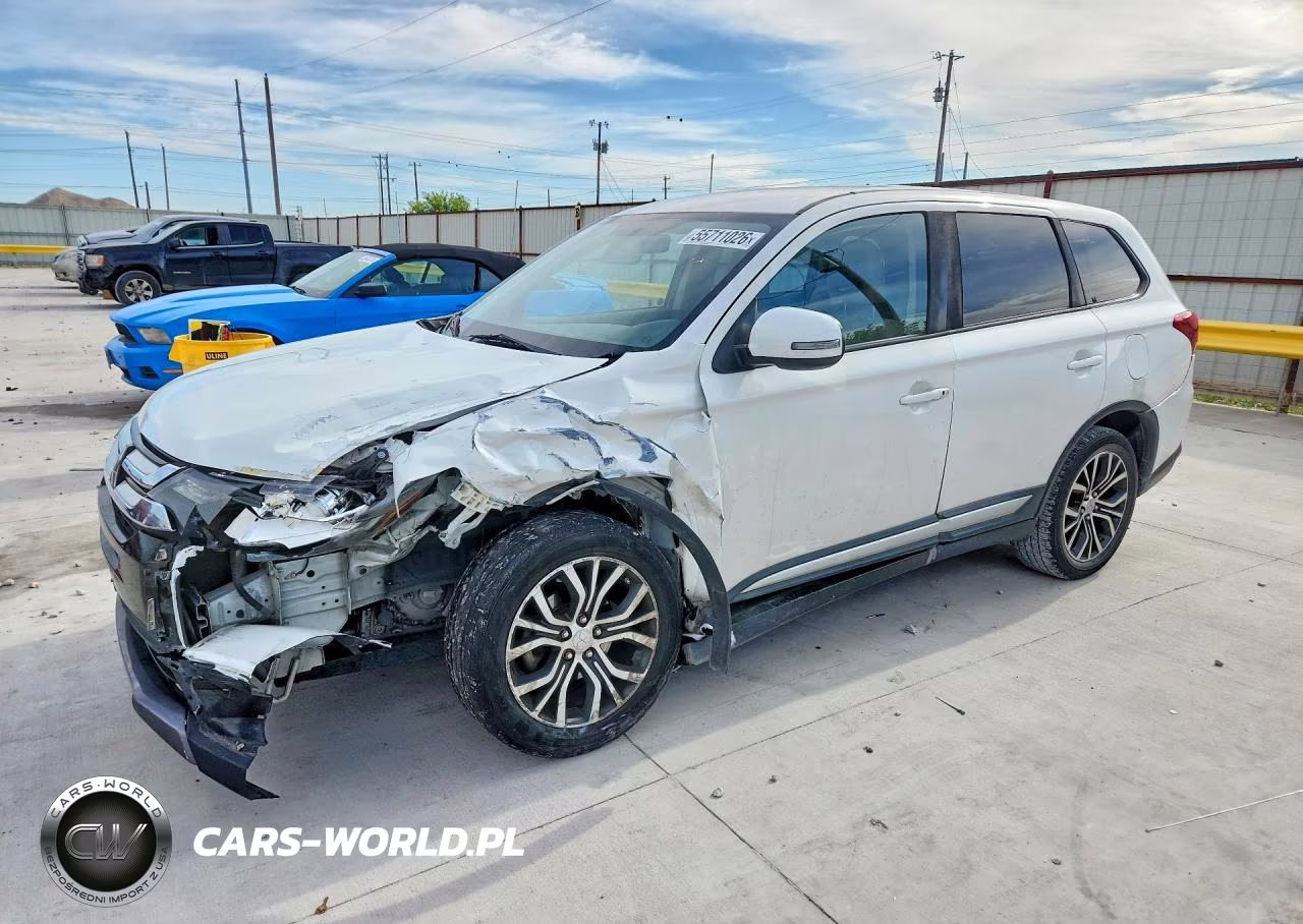 2016 Mitsubishi Outlander Se – zdjęcie 1 z 12