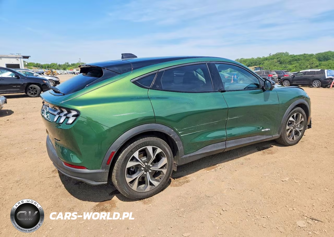 2025 Ford Mustang Mach-E Select VIN:3FMTK1S57SMA17895 - 3