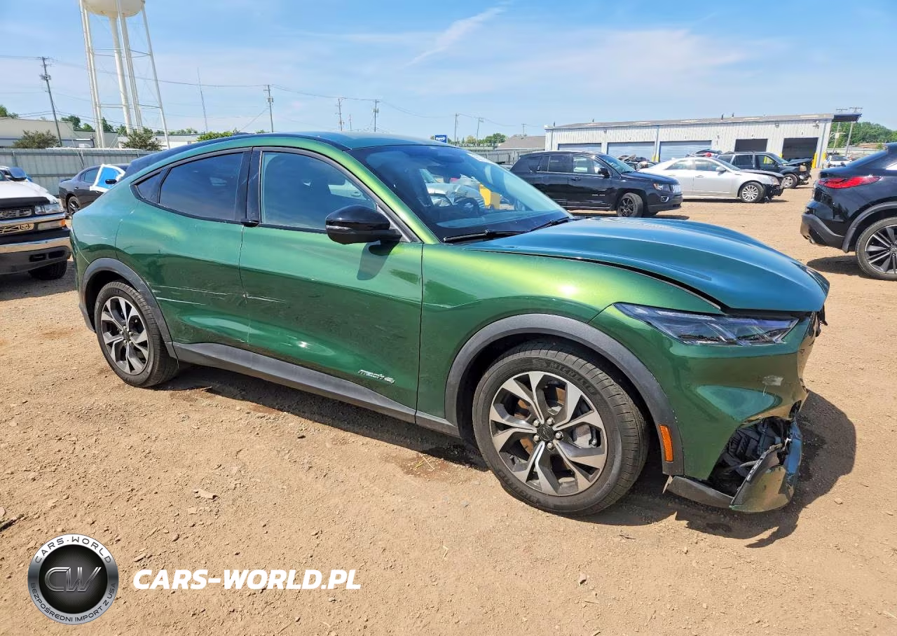 2025 Ford Mustang Mach-E Select VIN:3FMTK1S57SMA17895 - 4