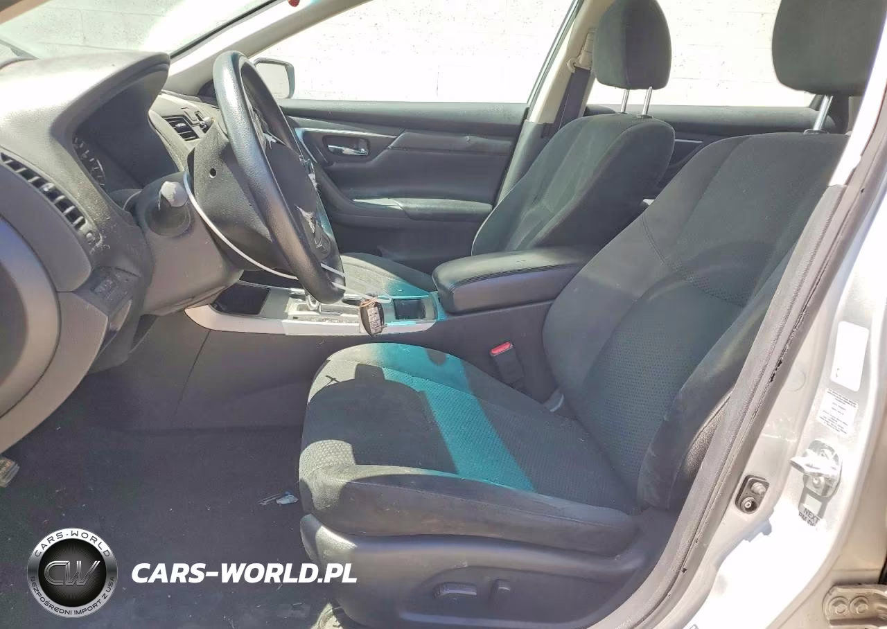 2015 Nissan Altima 2.5 S VIN:1N4AL3AP1FN895685 - 7