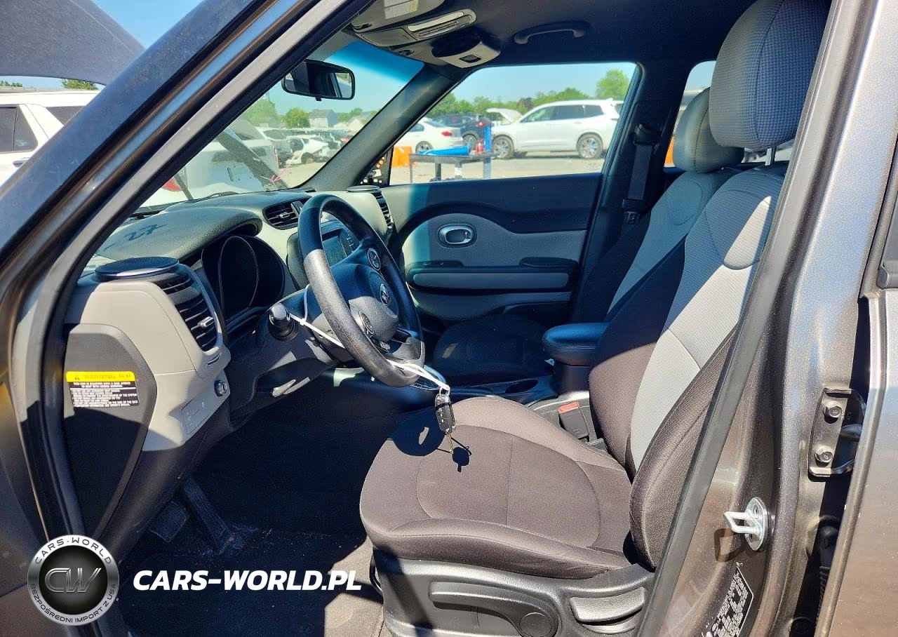 2018 Kia Soul Base VIN:KNDJN2A2XJ7523830 - 7