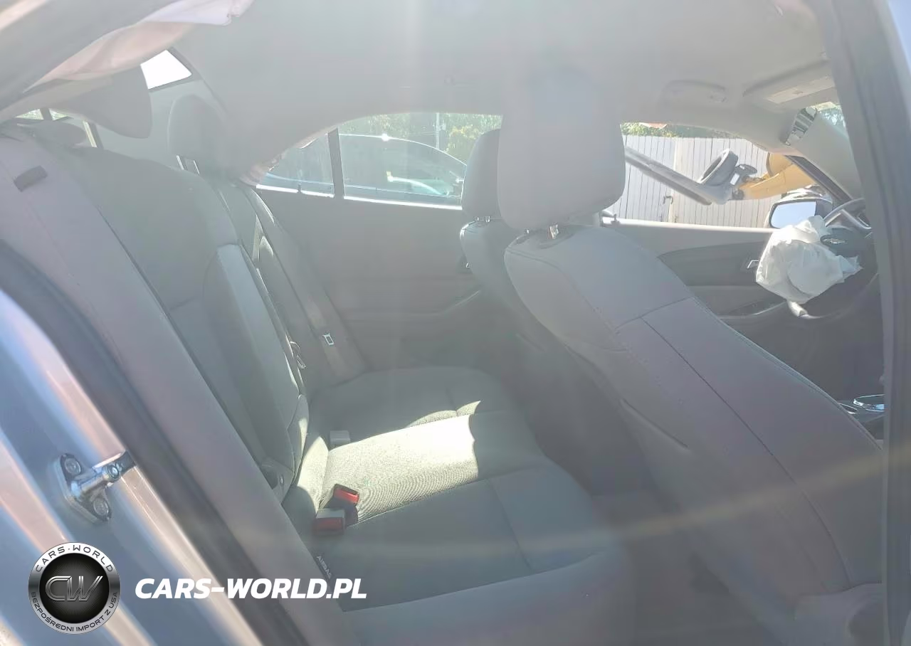 2015 Chevrolet Malibu Ls VIN:1G11B5SL6FF347883 - 10