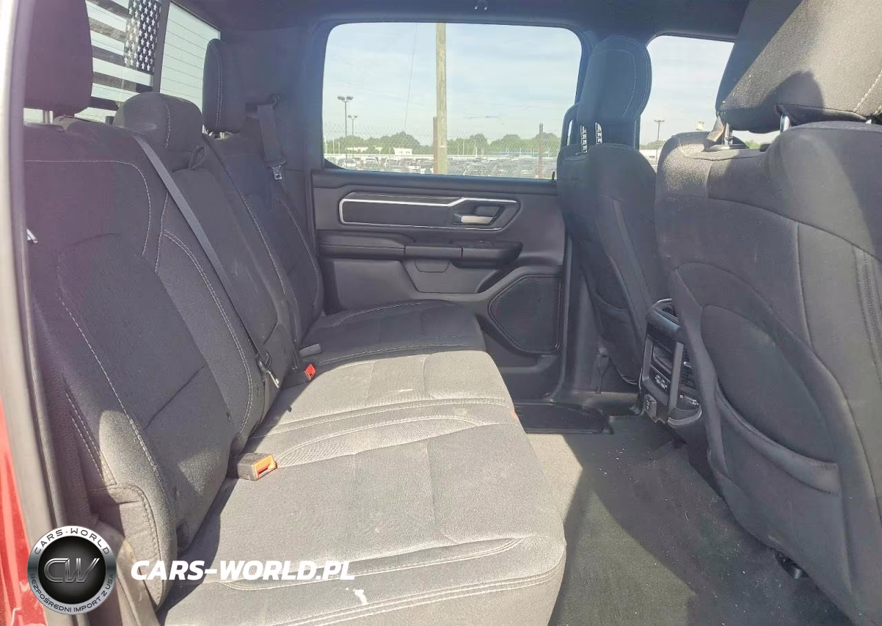 2019 Ram 1500 Big Horn VIN:1C6SRFFT8KN910513 - 10