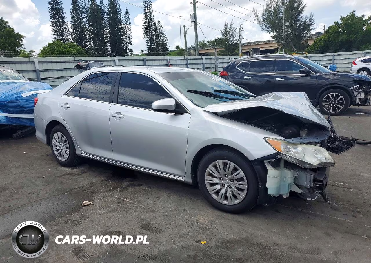 2014 Toyota Camry Le VIN:4T4BF1FK0ER416427 - 4