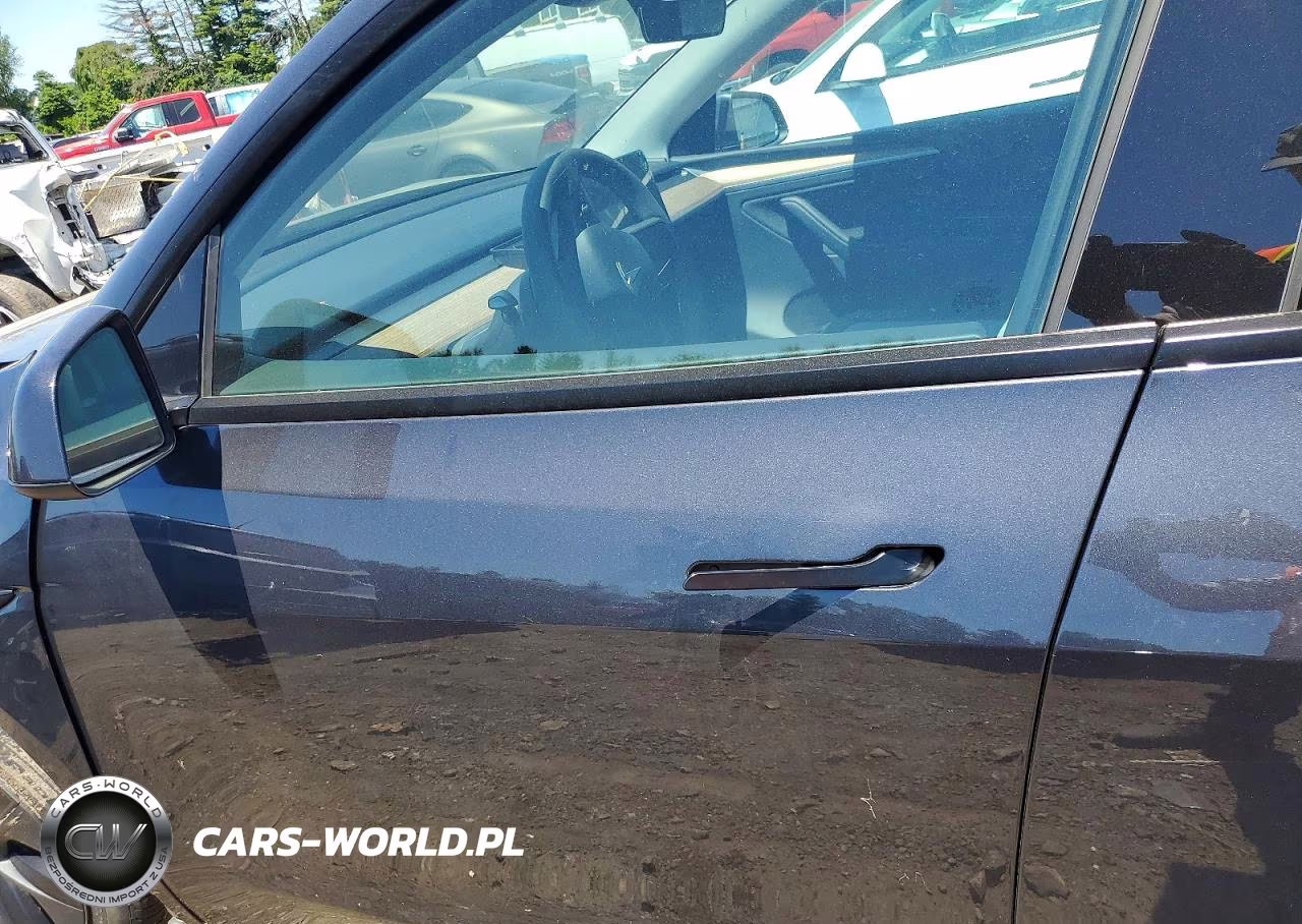 2024 Tesla Model Y VIN:7SAYGDEE6RA321484 - 7