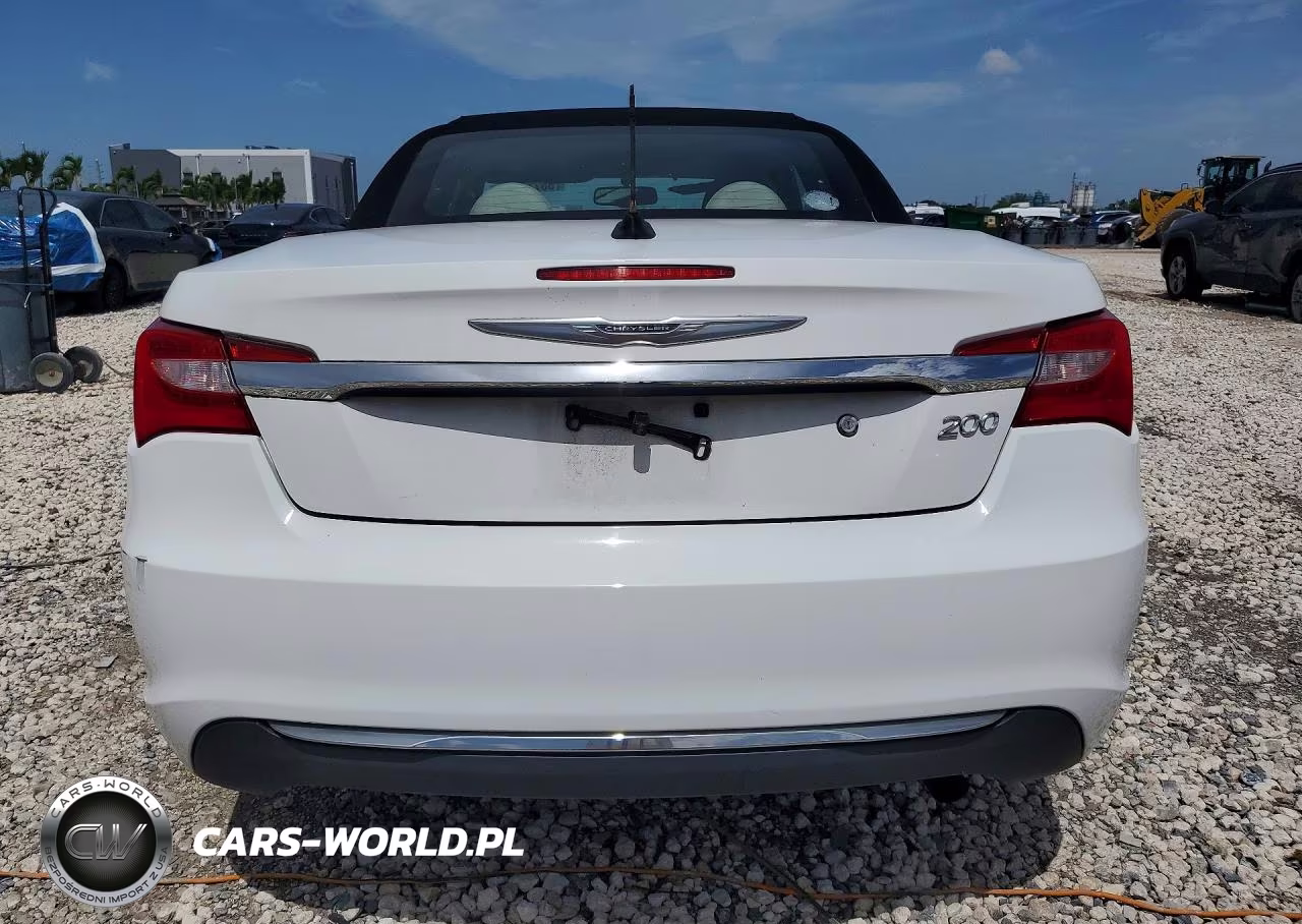 2013 Chrysler 200 Touring VIN:1C3BCBEB1DN533011 - 6
