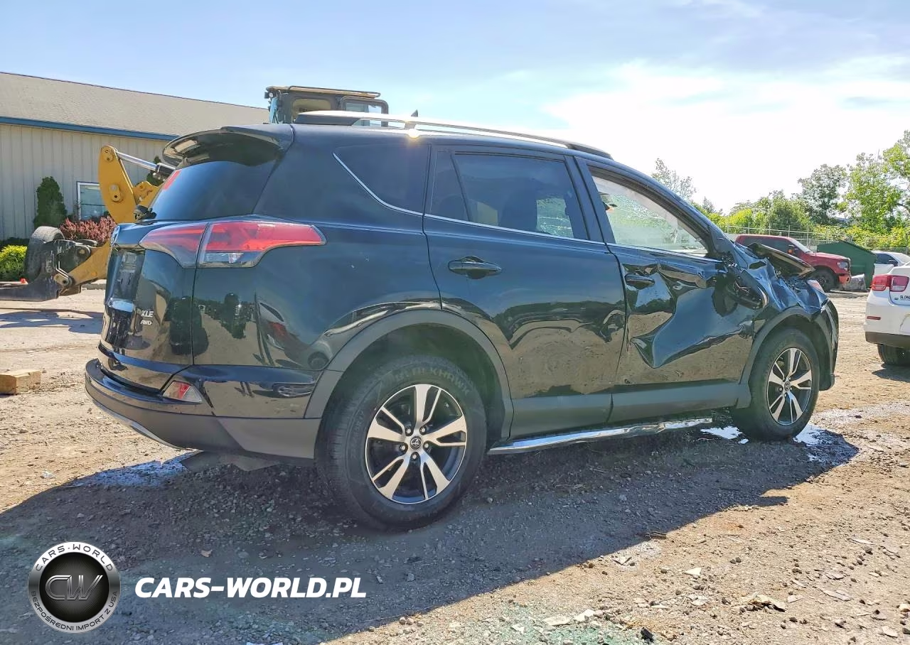 2018 Toyota Rav4 Xle VIN:2T3RFREV0JW804732 - 3