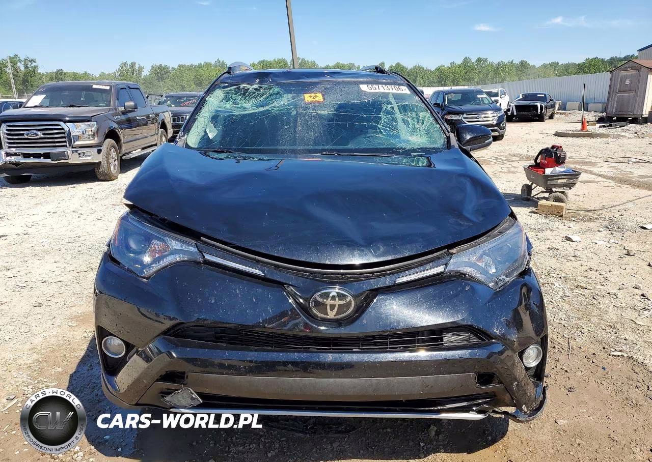 2018 Toyota Rav4 Xle VIN:2T3RFREV0JW804732 - 5