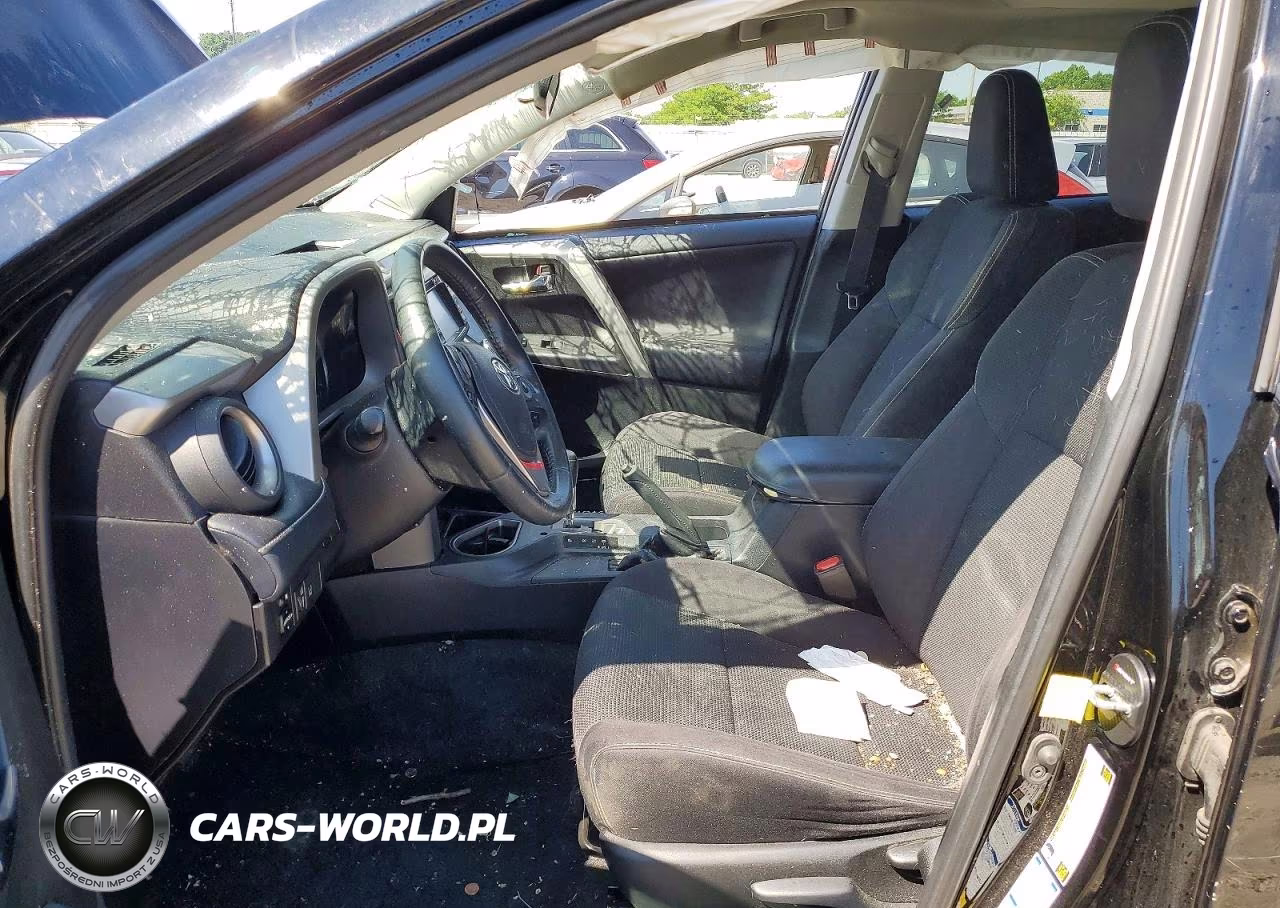2018 Toyota Rav4 Xle VIN:2T3RFREV0JW804732 - 7