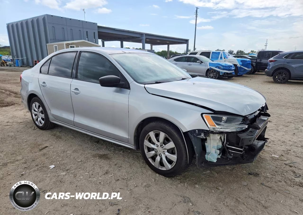 2012 Volkswagen Jetta Base VIN:3VW2K7AJ5CM330735 - 4