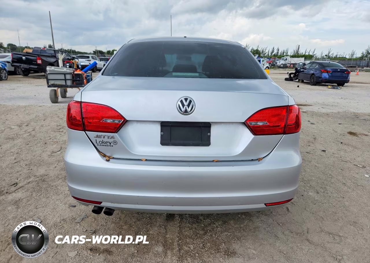 2012 Volkswagen Jetta Base VIN:3VW2K7AJ5CM330735 - 6